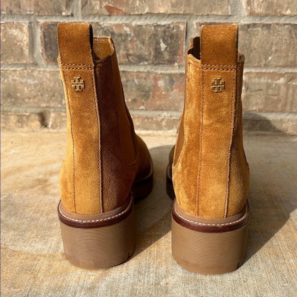 Tory Burch Tan Suede Ankle Chelsea/Lug Boots size 8 1/2 - Picture 2 of 8
